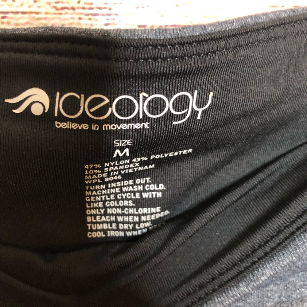 Ideology‎ Capri Leggings - Picture 3 of 5